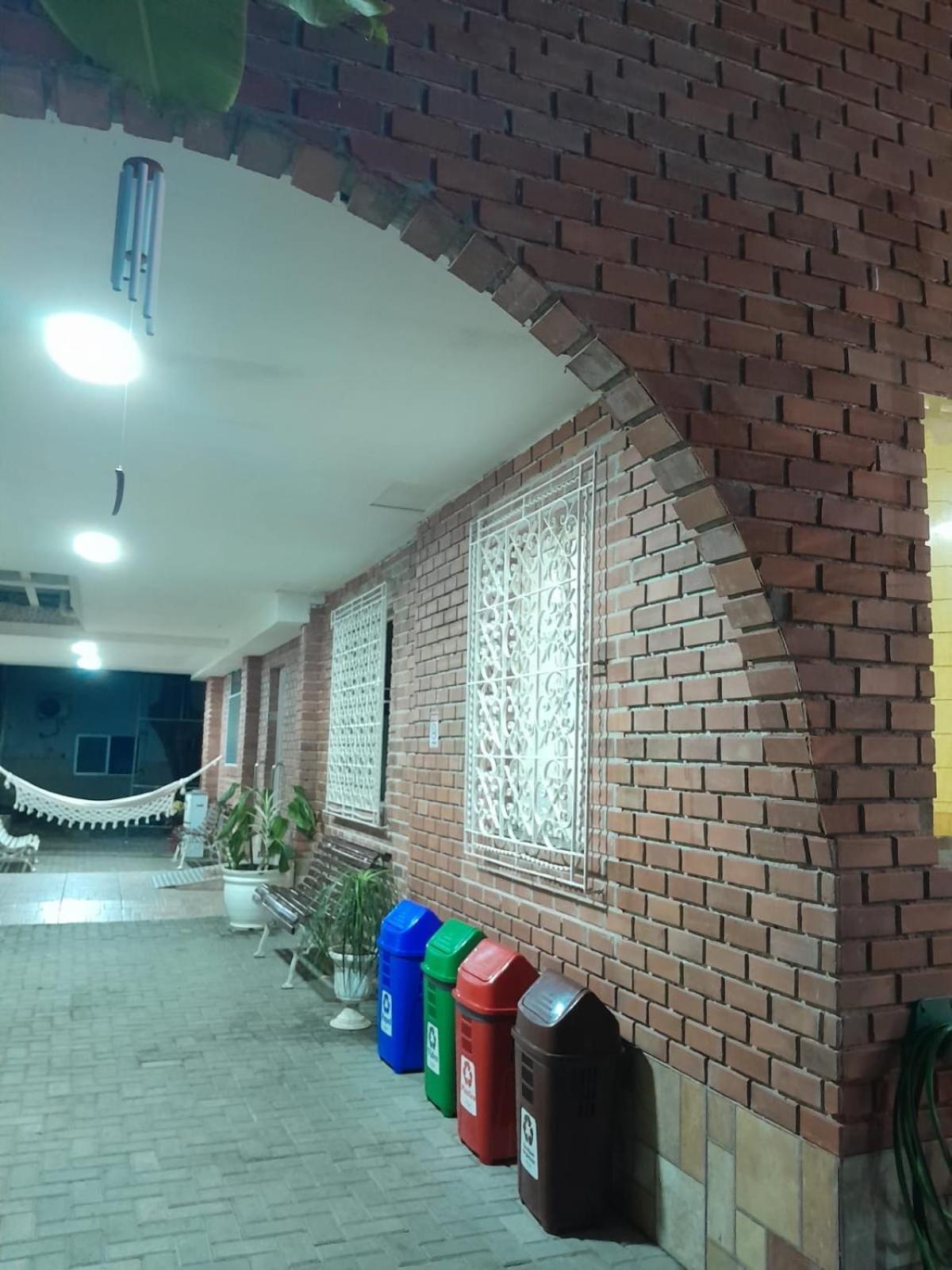 Pousada Hostel Solar Do Lazer เฮซิเฟ ภายนอก รูปภาพ
